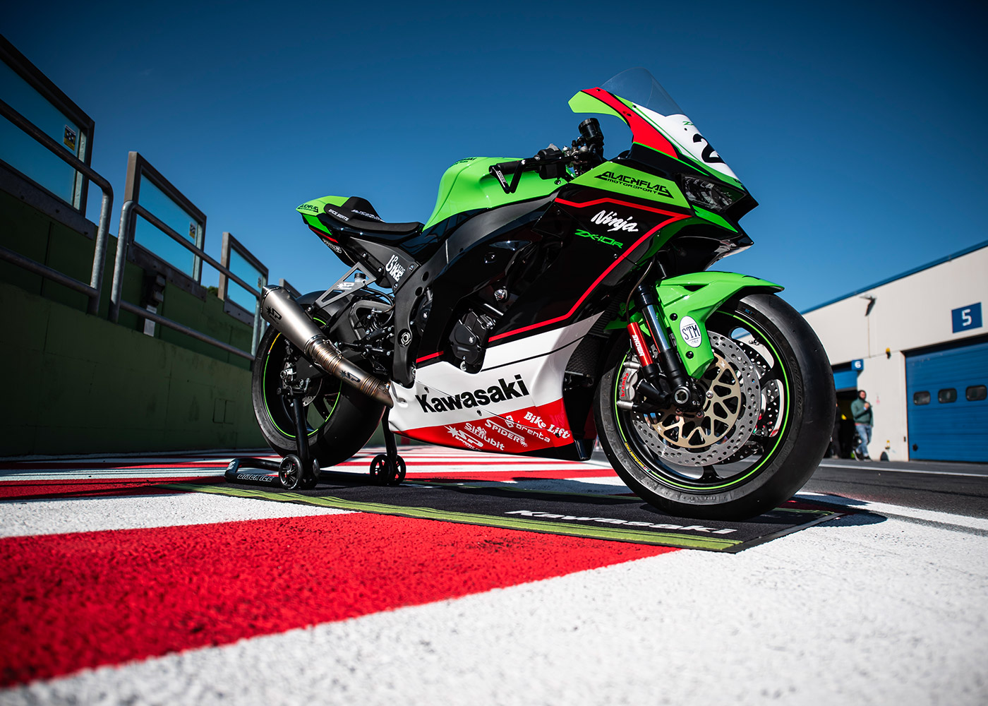 Kawasaki zx10r clearance motogp